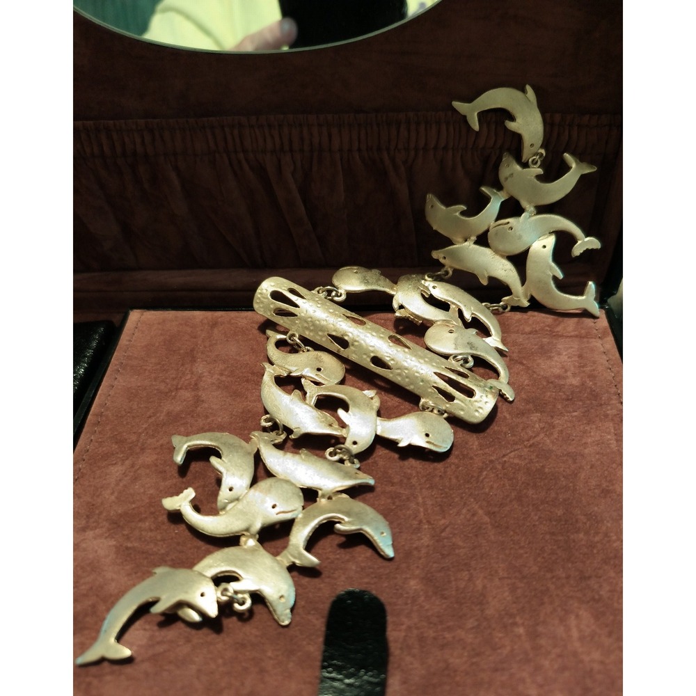 Ultra Craft Vintage Dolphin over the shoulder Brooch Gold Tone Nautical Sea Life